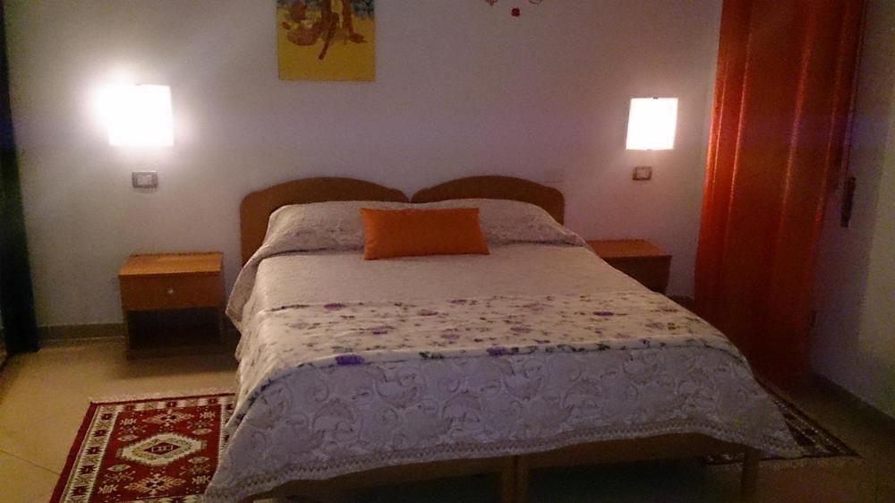 Bed and Breakfast Il Mirto E La Rosa Аренелла Екстер'єр фото