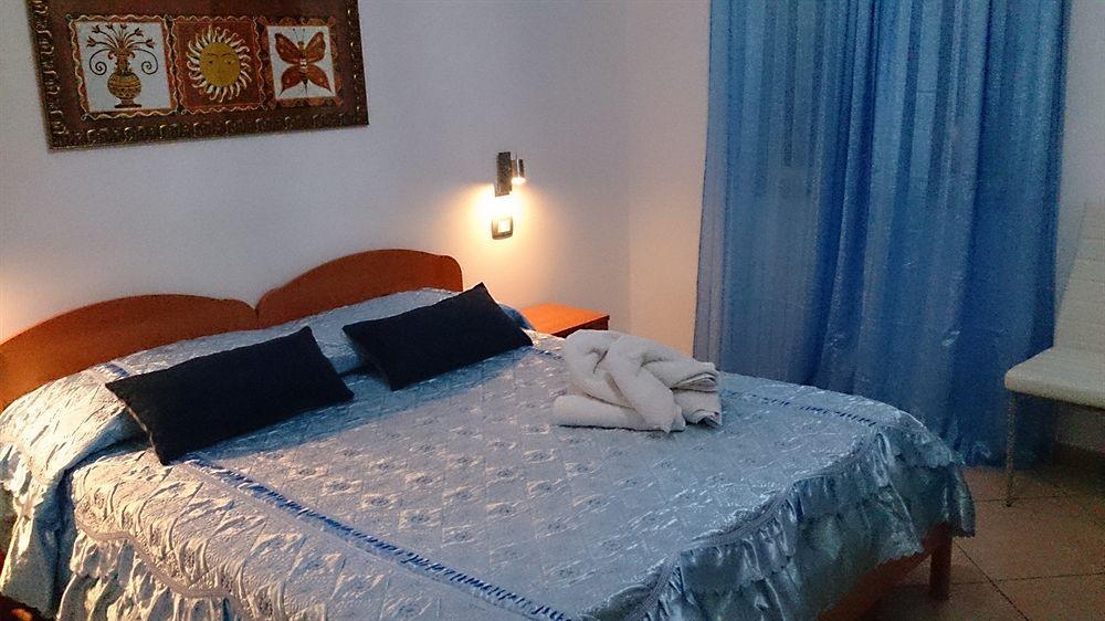 Bed and Breakfast Il Mirto E La Rosa Аренелла Екстер'єр фото